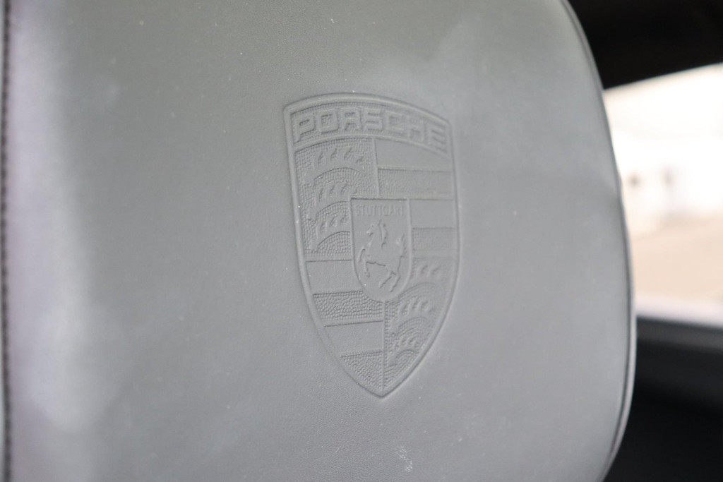 42269806-49.jpg