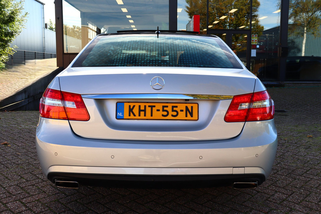 57447144-4.jpg